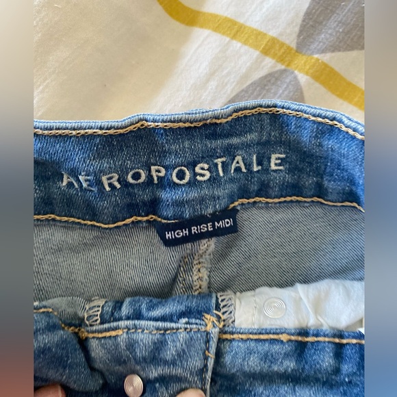 LADIES SHORTS - Picture 3 of 4